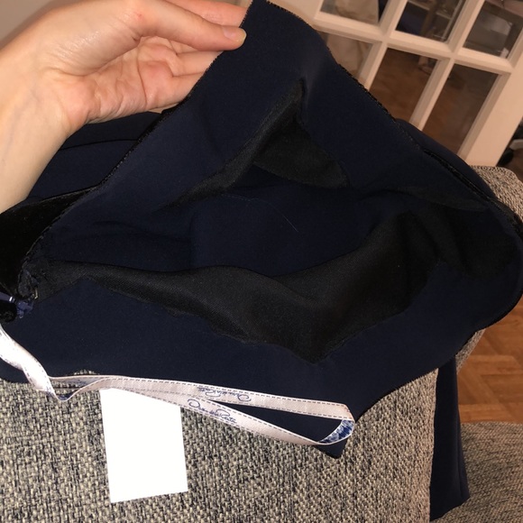 Oscar de la Renta Sample - Picture 5 of 5